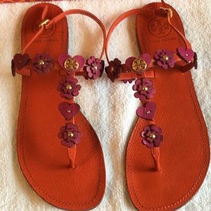 Tory Burch Cori flat, fushia size 10